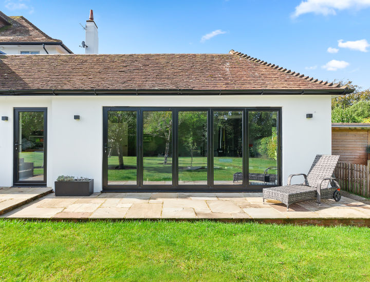 doors-bifold-small doors-bifold-small